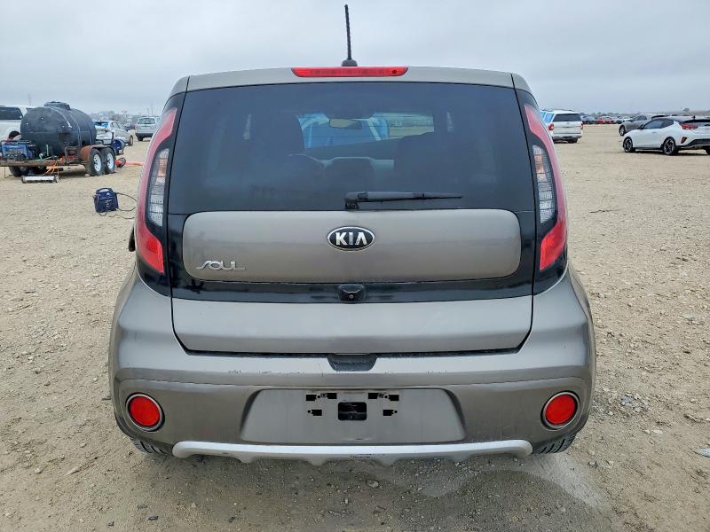 Photo 6 from auction – 2017 KIA SOUL with VIN KNDJP3A54H7464021