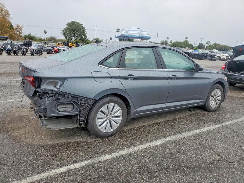 Photo 3 from auction – 2019 VOLKSWAGEN JETTA S with VIN 3VWC57BU3KM065591