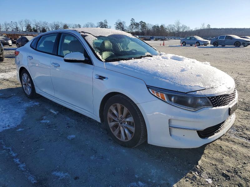Photo 4 from auction – 2017 KIA OPTIMA EX with VIN 5XXGU4L3XHG134976