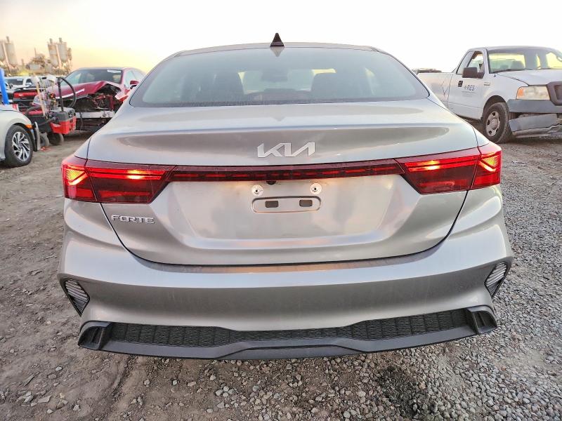 Photo 6 from auction – 2023 KIA FORTE LX with VIN 3KPF24AD5PE656435