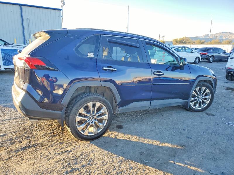 Photo 3 from auction – 2019 TOYOTA RAV4 LIMIT with VIN JTMN1RFV7KD520251