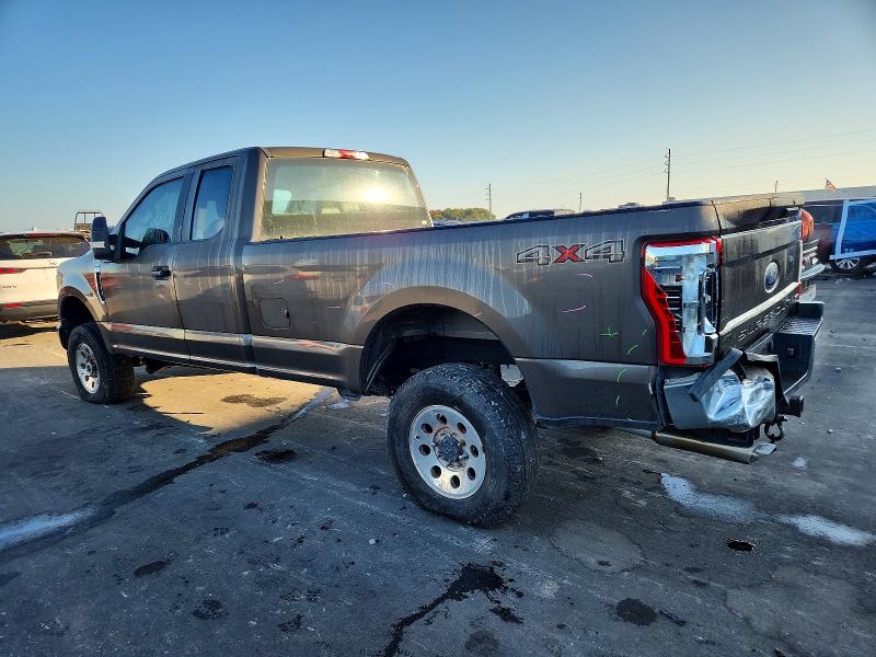 Photo 2 from auction – 2017 FORD F250 with VIN 1FT7X2B64HEB88396