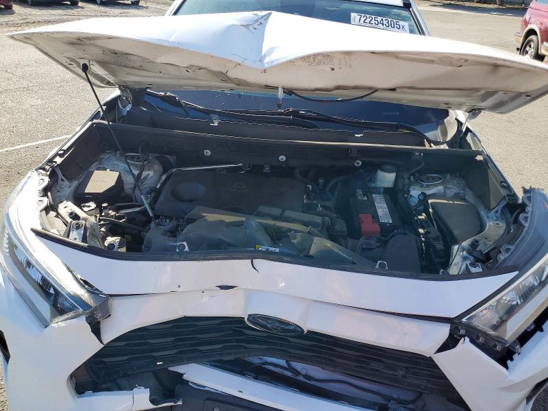 Photo 12 from auction – 2019 TOYOTA RAV4 XLE with VIN 2T3W1RFV3KC023657