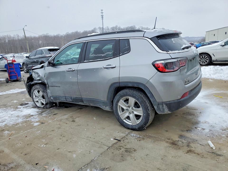 Photo 2 from auction – 2022 JEEP COMPASS with VIN 3C4NJDBB6NT132618