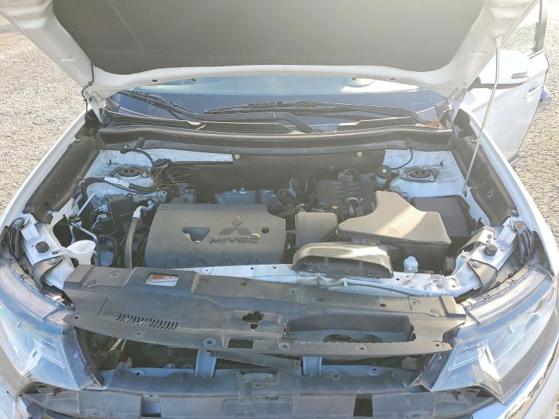 Photo 12 from auction – 2019 MITSUBISHI OUTLANDER with VIN JA4AD3A35KZ018733