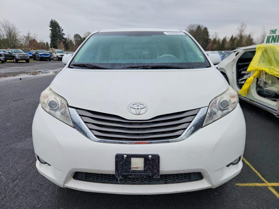 Zdjęcie 5 z aukcji – 2013 TOYOTA SIENNA z VIN 5TDYK3DC6DS291044