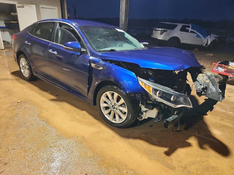 Photo 4 from auction – 2016 KIA OPTIMA EX with VIN 5XXGU4L38GG008212