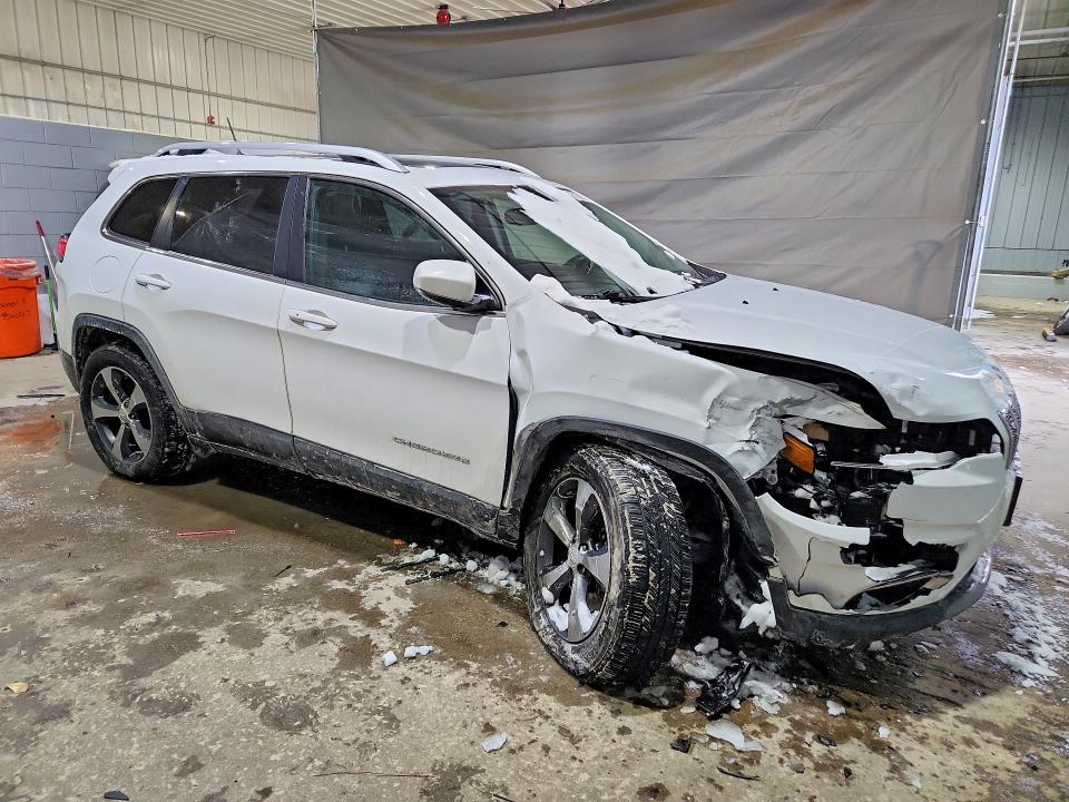 Photo 4 from auction – 2019 JEEP CHEROKEE with VIN 1C4PJMDX1KD231804