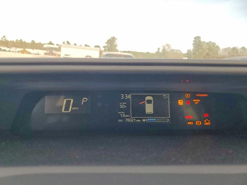 Photo 9 from auction – 2018 TOYOTA PRIUS C with VIN JTDKDTB30J1605637