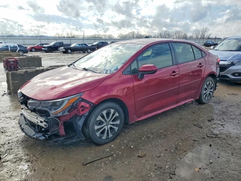 TOYOTA COROLLA LE 2022 with VIN JTDEAMDE9NJ037419 - Photo from auction