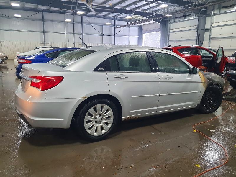 Photo 3 from auction – 2011 CHRYSLER 200 with VIN 1C3BC4FB3BN566681