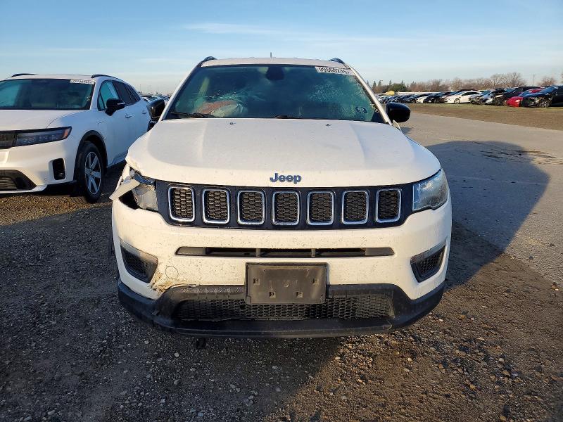 Photo 5 from auction – 2019 JEEP COMPASS with VIN 3C4NJCAB4KT615810