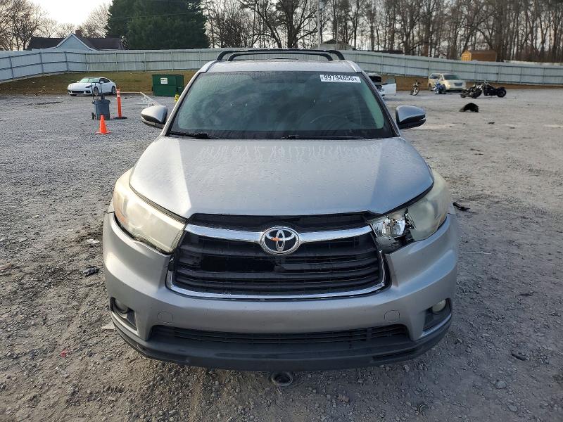 Photo 5 from auction – 2016 TOYOTA HIGHLANDER with VIN 5TDKKRFH9GS131410