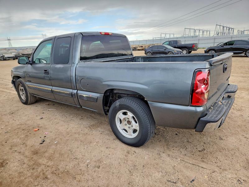 Photo 2 from auction – 2000 CHEVROLET SILVERADO with VIN 2GCEC19V4Y1302666