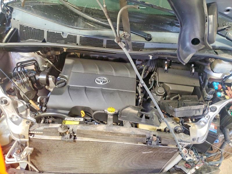 Photo 12 from auction – 2012 TOYOTA SIENNA with VIN 5TDYK3DC9CS215915
