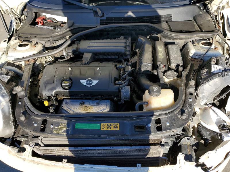 Photo 11 from auction – 2010 MINI COOPER with VIN WMWMF3C54ATZ24138