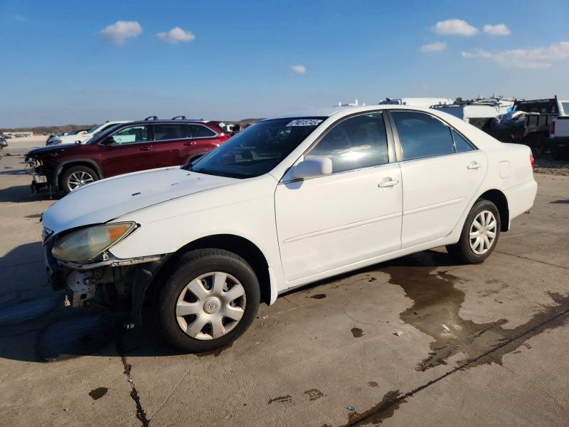 TOYOTA CAMRY LE 2005 with VIN 4T1BE32K75U392111 - Photo from auction