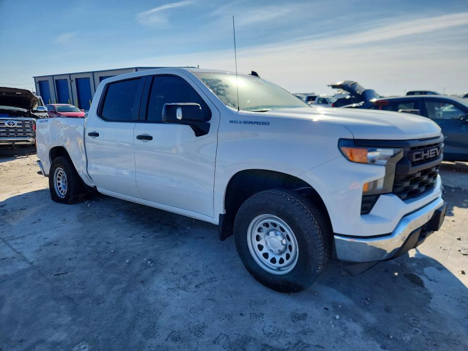Photo 4 from auction – 2026 CHEVROLET SILVERADO with VIN 1GCUKAED5TZ170271