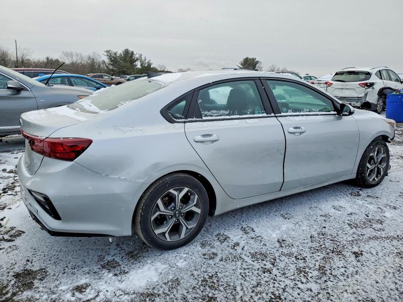 Photo 3 from auction – 2021 KIA FORTE FE with VIN 3KPF24AD5ME337239