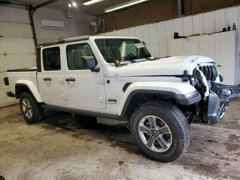 Фото 4 с аукциона – 2023 JEEP GLADIATOR с VIN 1C6HJTAG0PL528845