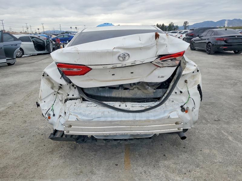 Photo 6 from auction – 2018 TOYOTA CAMRY with VIN 4T1B11HK5JU643256