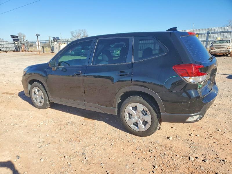 Photo 2 from auction – 2019 SUBARU FORESTER with VIN JF2SKAAC2KH561579