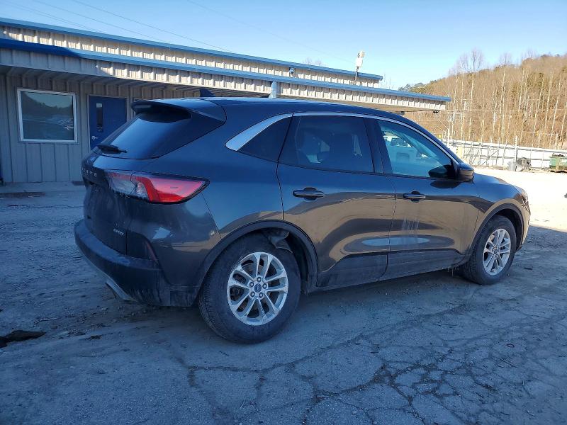 Photo 3 from auction – 2020 FORD ESCAPE with VIN 1FMCU9G65LUC75016
