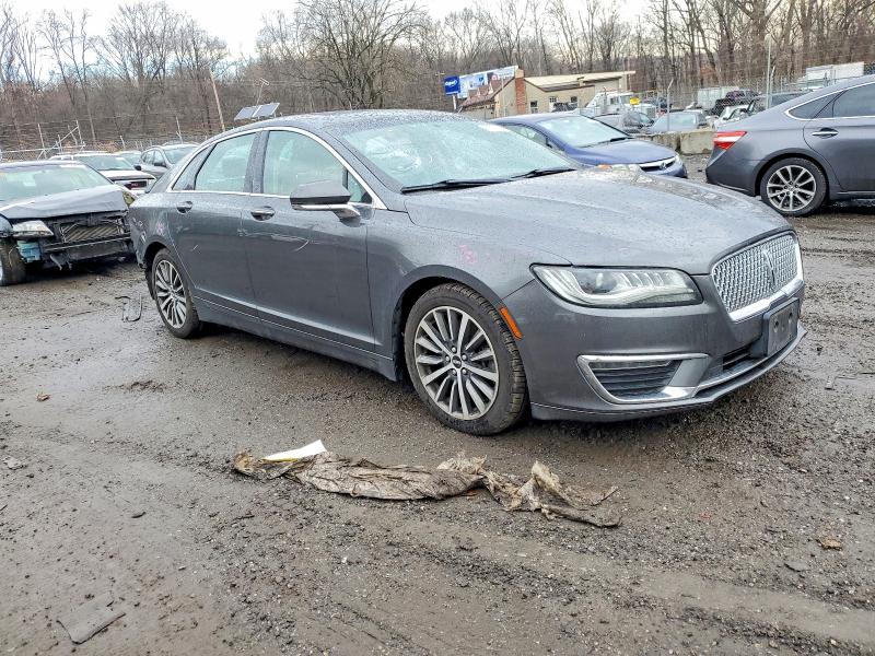 Photo 4 from auction – 2017 LINCOLN MKZ with VIN 3LN6L5DC0HR654409