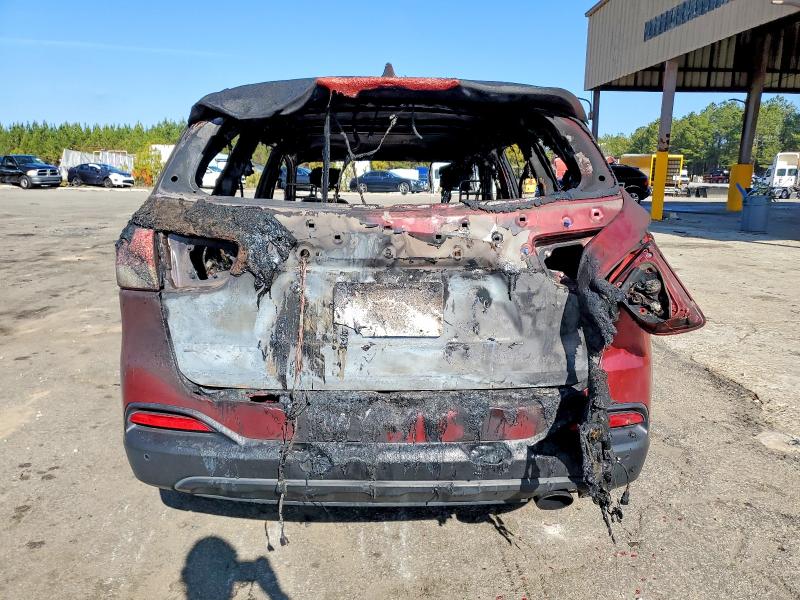 Photo 6 from auction – 2016 KIA SORENTO LX with VIN 5XYPG4A36GG047743