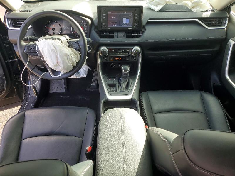 Photo 8 from auction – 2021 TOYOTA RAV4 XLE P with VIN JTMC1RFV2MD071796