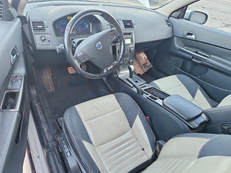 Photo 8 from auction – 2011 VOLVO C30 with VIN YV1672MK9B2241456