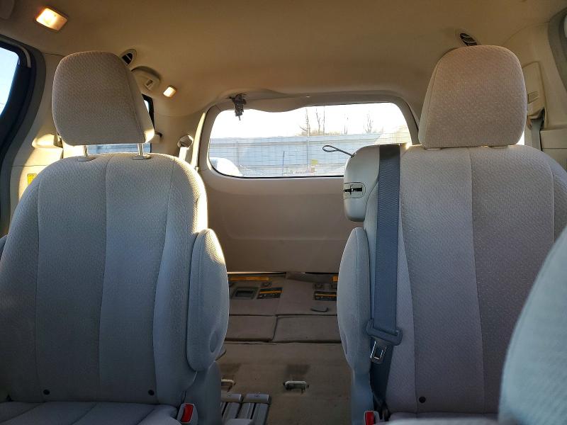 Photo 10 from auction – 2013 TOYOTA SIENNA LE with VIN 5TDKK3DC7DS342542
