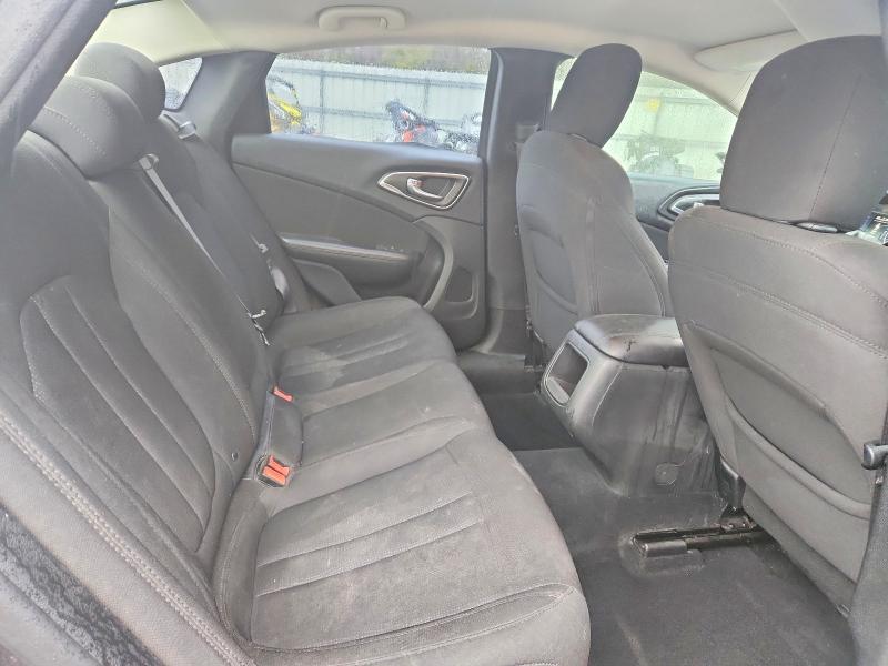 Photo 10 from auction – 2015 CHRYSLER 200 LIMITE with VIN 1C3CCCAB5FN595627