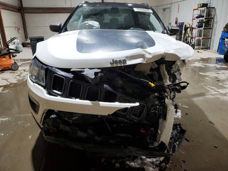 Photo 5 from auction – 2020 JEEP COMPASS with VIN 3C4NJDDB2LT161947