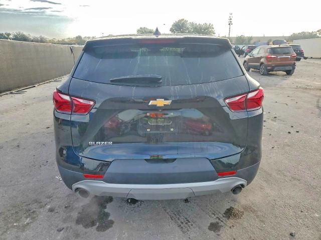Photo 6 from auction – 2021 CHEVROLET BLAZER with VIN 3GNKBBRA6MS510790