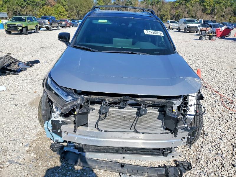 Photo 5 from auction – 2025 TOYOTA RAV4 XSE with VIN JTME6RFVXSD575150