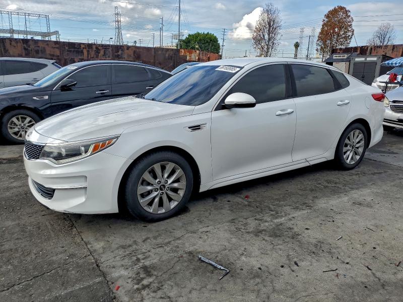 KIA OPTIMA EX 2016 с VIN 5XXGU4L33GG090592 - Фото с аукциона