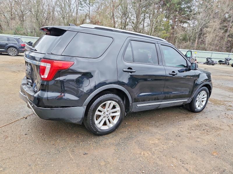 Foto 3 de la subasta – 2017 FORD EXPLORER X con VIN 1FM5K7D8XHGD53756
