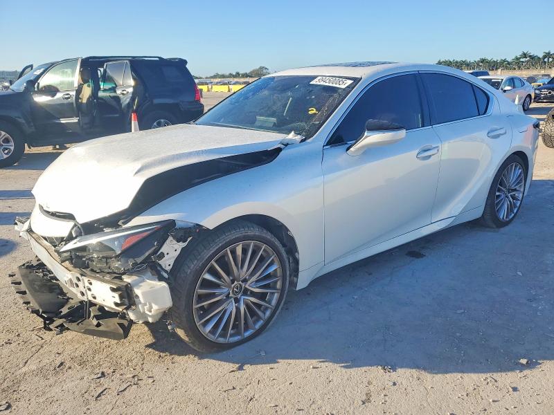 LEXUS IS 300 2022 with VIN JTHD81F27N5049472 - Photo from auction