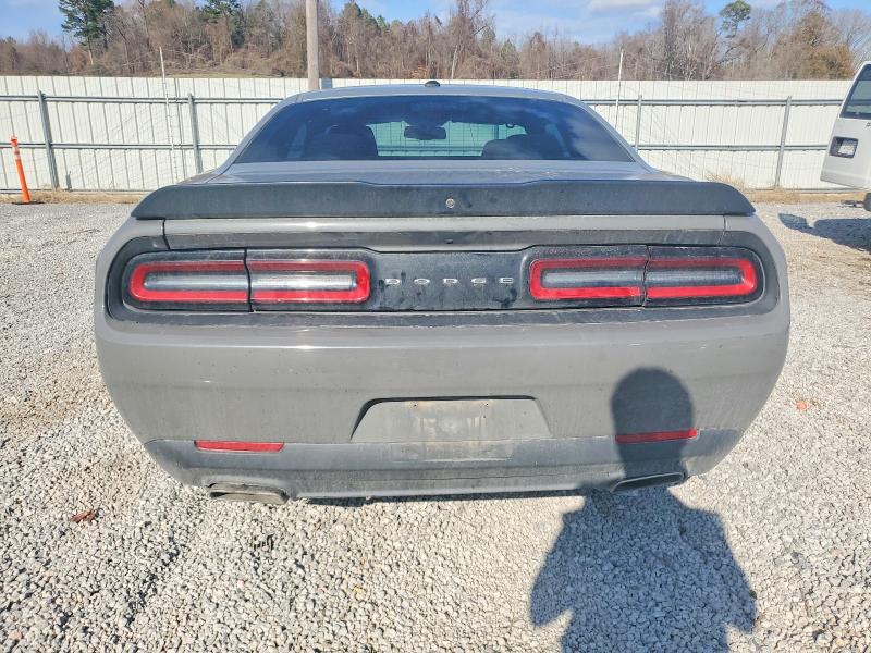 Photo 6 from auction – 2018 DODGE CHALLENGER with VIN 2C3CDZAG2JH226933