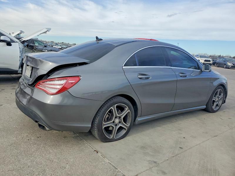 Photo 3 from auction – 2014 MERCEDES-BENZ CLA with VIN WDDSJ4EB4EN041027