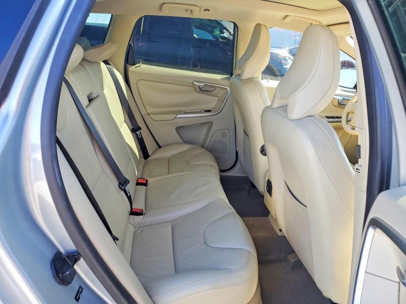 Photo 11 from auction – 2010 VOLVO XC60 3.2 with VIN YV4982DLXA2109276