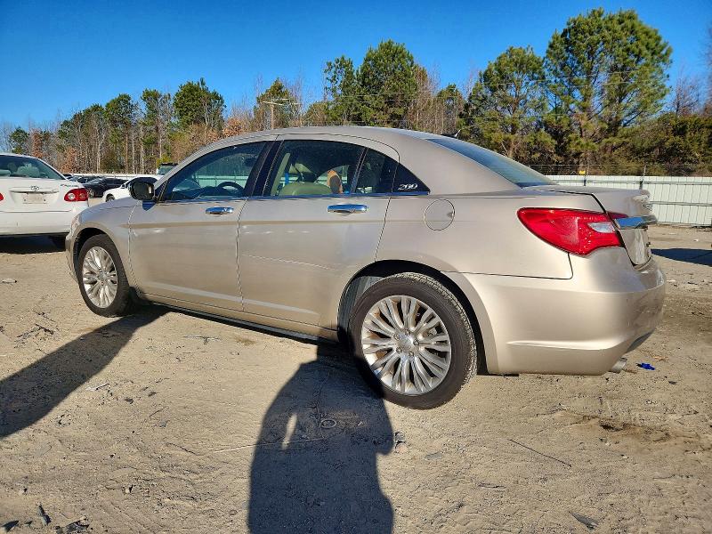 Photo 2 from auction – 2013 CHRYSLER 200 with VIN 1C3CCBCG5DN754758