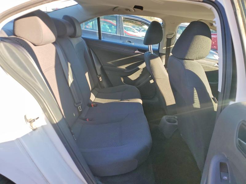 Photo 10 from auction – 2012 VOLKSWAGEN JETTA BASE with VIN 3VW1K7AJXCM322724