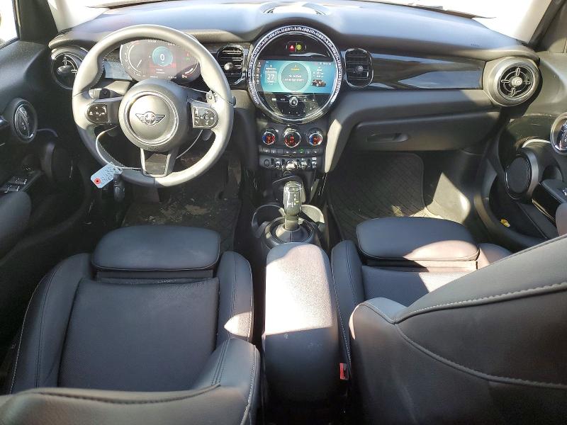 Photo 8 from auction – 2023 MINI COOPER with VIN WMW53DK06P2S64479