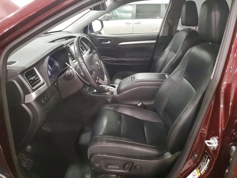 Photo 7 from auction – 2019 TOYOTA HIGHLANDER with VIN 5TDJZRFH3KS737320