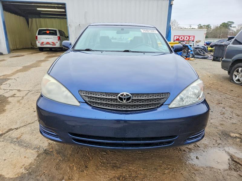 Photo 5 from auction – 2004 TOYOTA CAMRY LE with VIN 4T1BE32K64U327202
