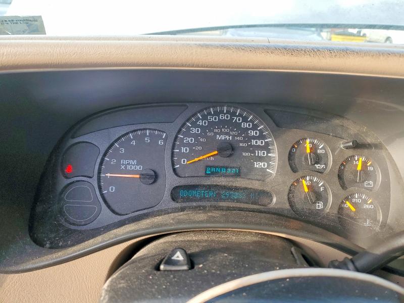 Photo 9 from auction – 2003 CHEVROLET SILVERADO with VIN 2GCEC19V131223805