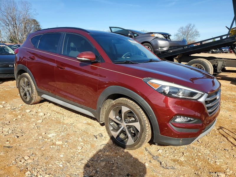 Photo 4 from auction – 2018 HYUNDAI TUCSON with VIN KM8J33A25JU629952