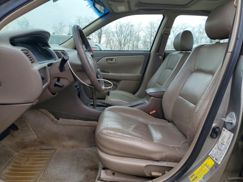 Photo 7 from auction – 2001 TOYOTA CAMRY LE with VIN 4T1BF28K11U119643